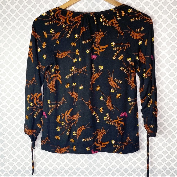 EUC Point Sur Drapey Black Floral Open V neck Top - Picture 9 of 11